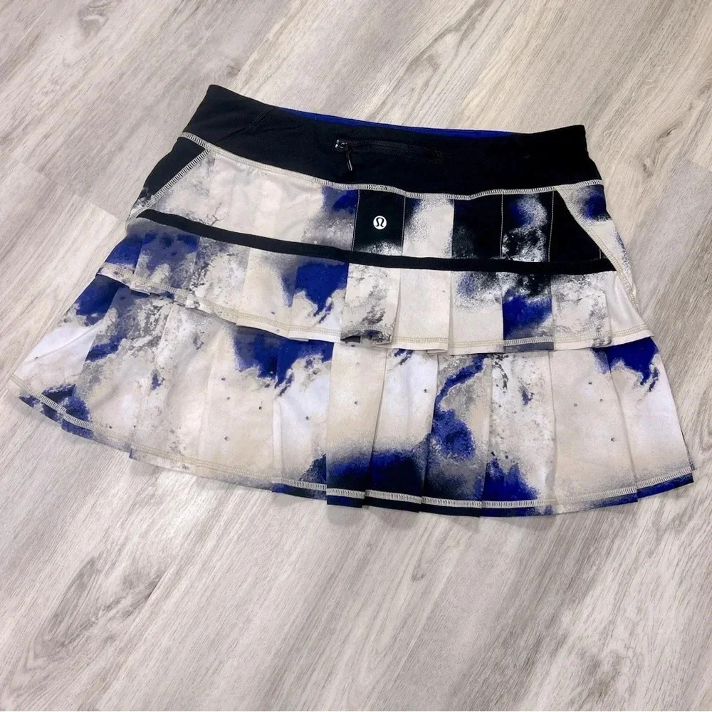 Lululemon Pace Setter Pleated Athletic‎ Skirt Milky Way Galaxy Blue Marble RARE